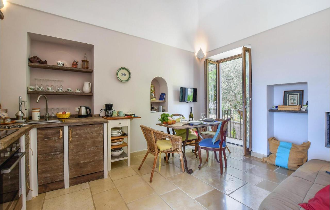 Cozy Apartment In Massa Lubrense Bagian luar foto
