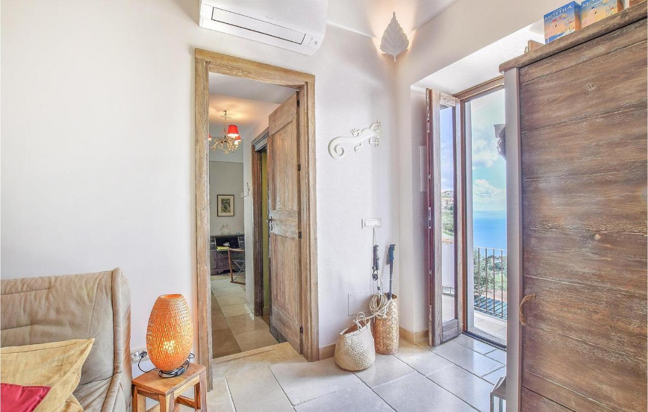 Cozy Apartment In Massa Lubrense Bagian luar foto
