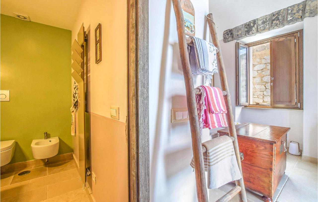Cozy Apartment In Massa Lubrense Bagian luar foto